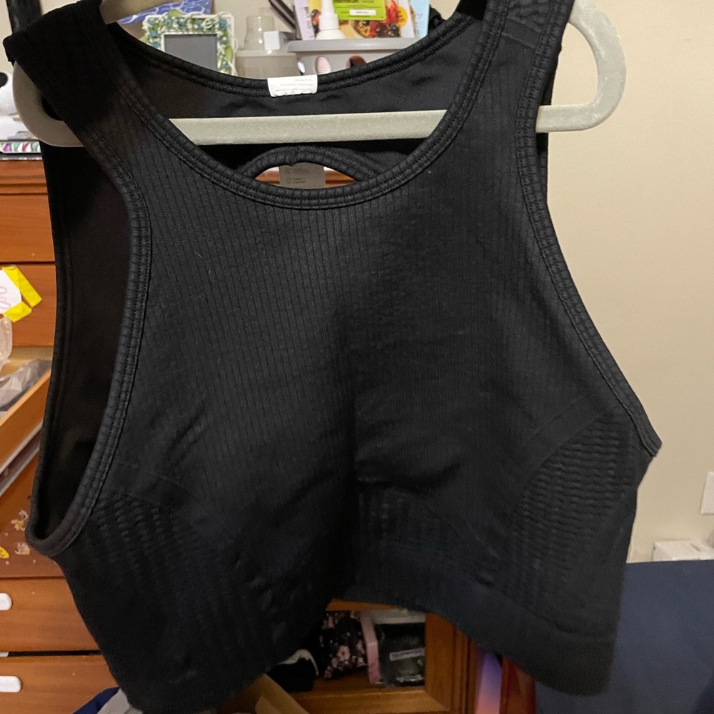 Fabletics - Picture 3 of 8